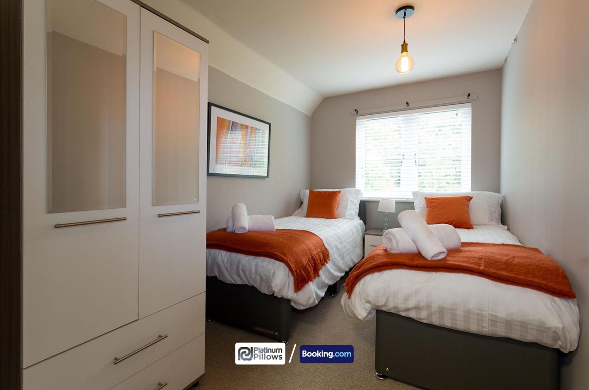Modern Oxford 2 Bedroom Apartments, Families & Contractor Accommodation, Weekly & Monthly Stays Buitenkant foto